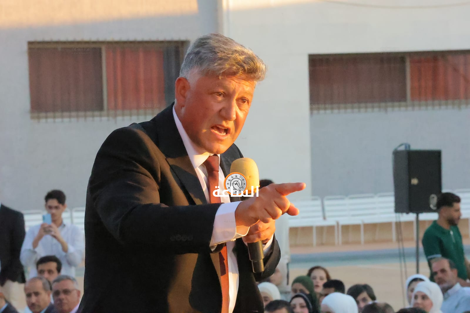 Madar Al-Saa Images 0.7381779360863677