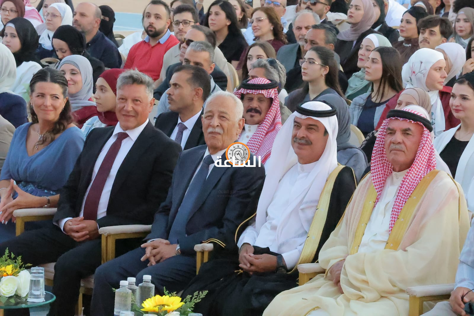 Madar Al-Saa Images 0.04388010117472696