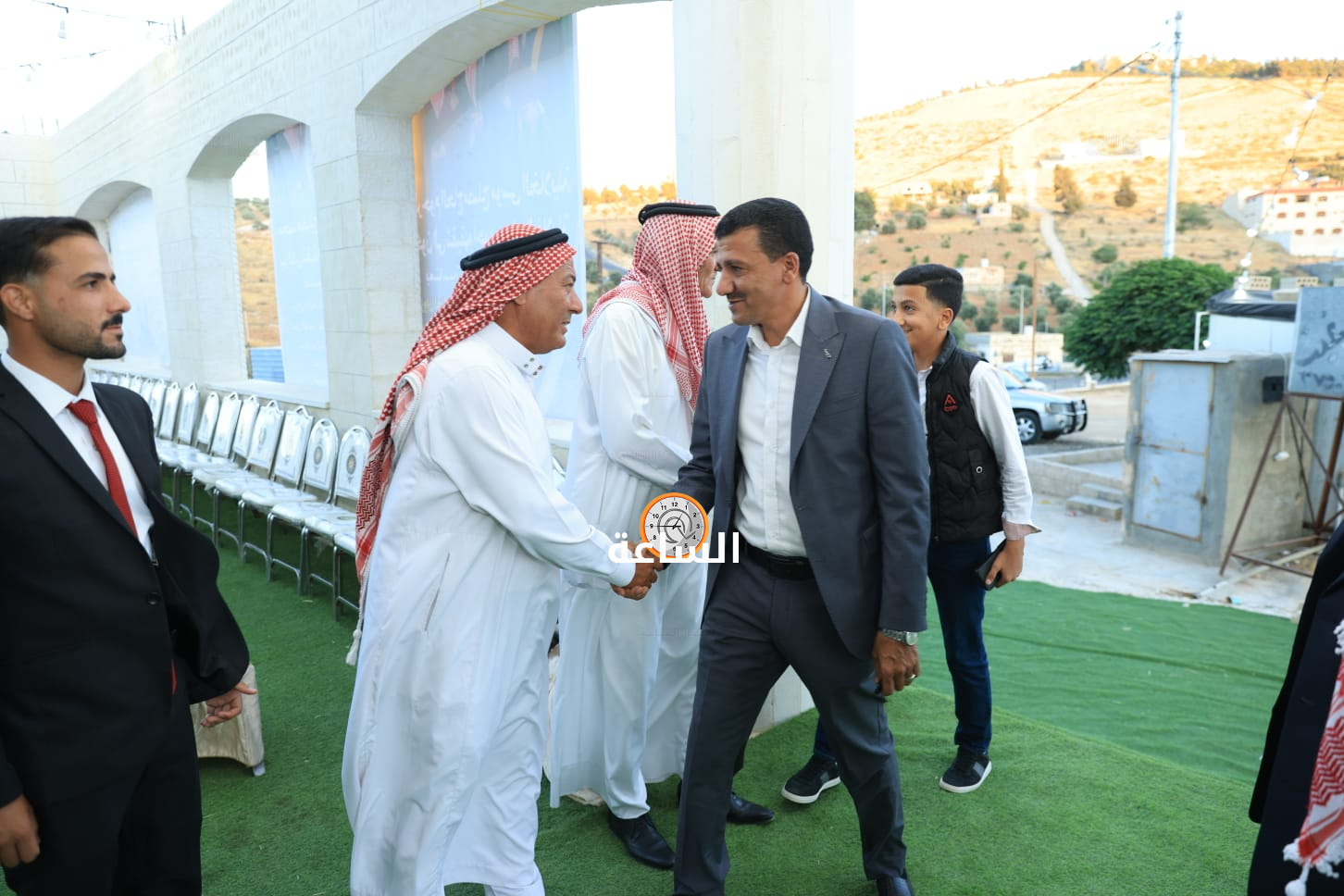 Madar Al-Saa Images 0.011056318411307386
