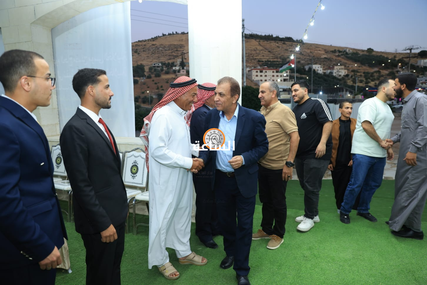 Madar Al-Saa Images 0.8576808211771099