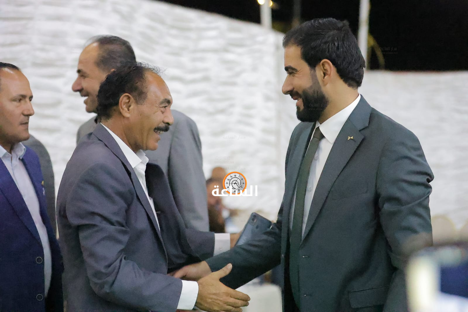 Madar Al-Saa Images 0.025708106408147247