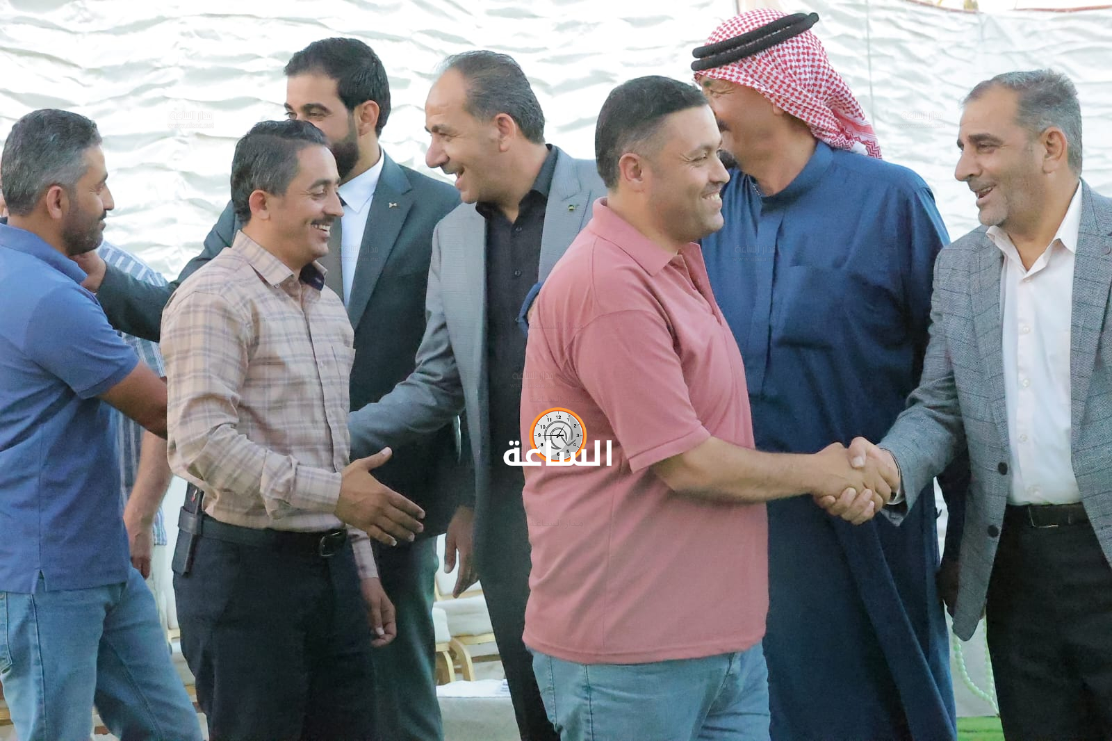 Madar Al-Saa Images 0.014628921230028458