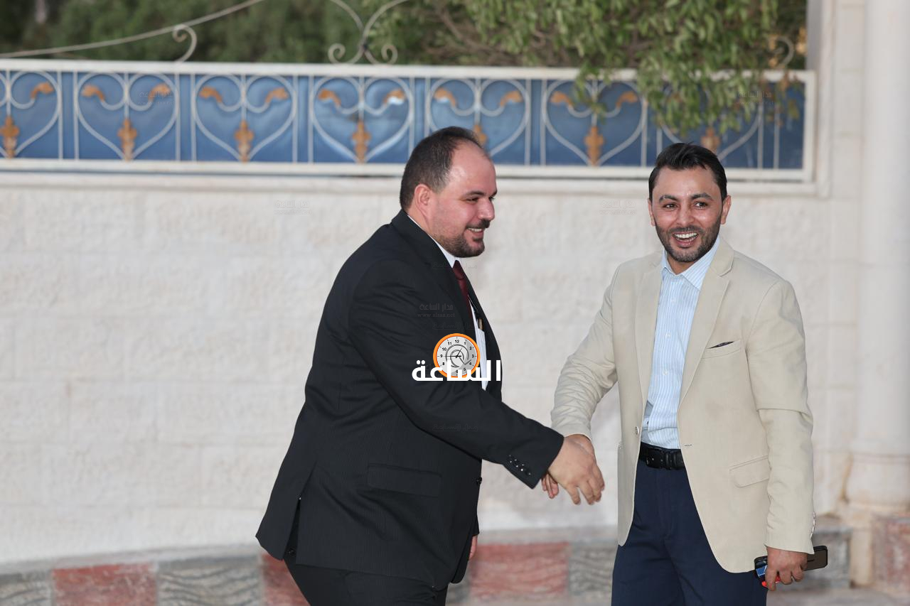 Madar Al-Saa Images 0.8985018369229012