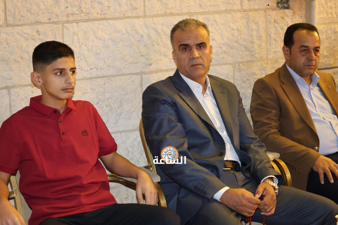 Madar Al-Saa Images 0.4990305511244203