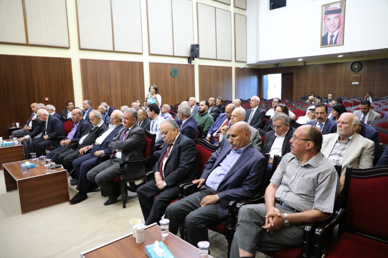 Madar Al-Saa Images 0.36990972596510163