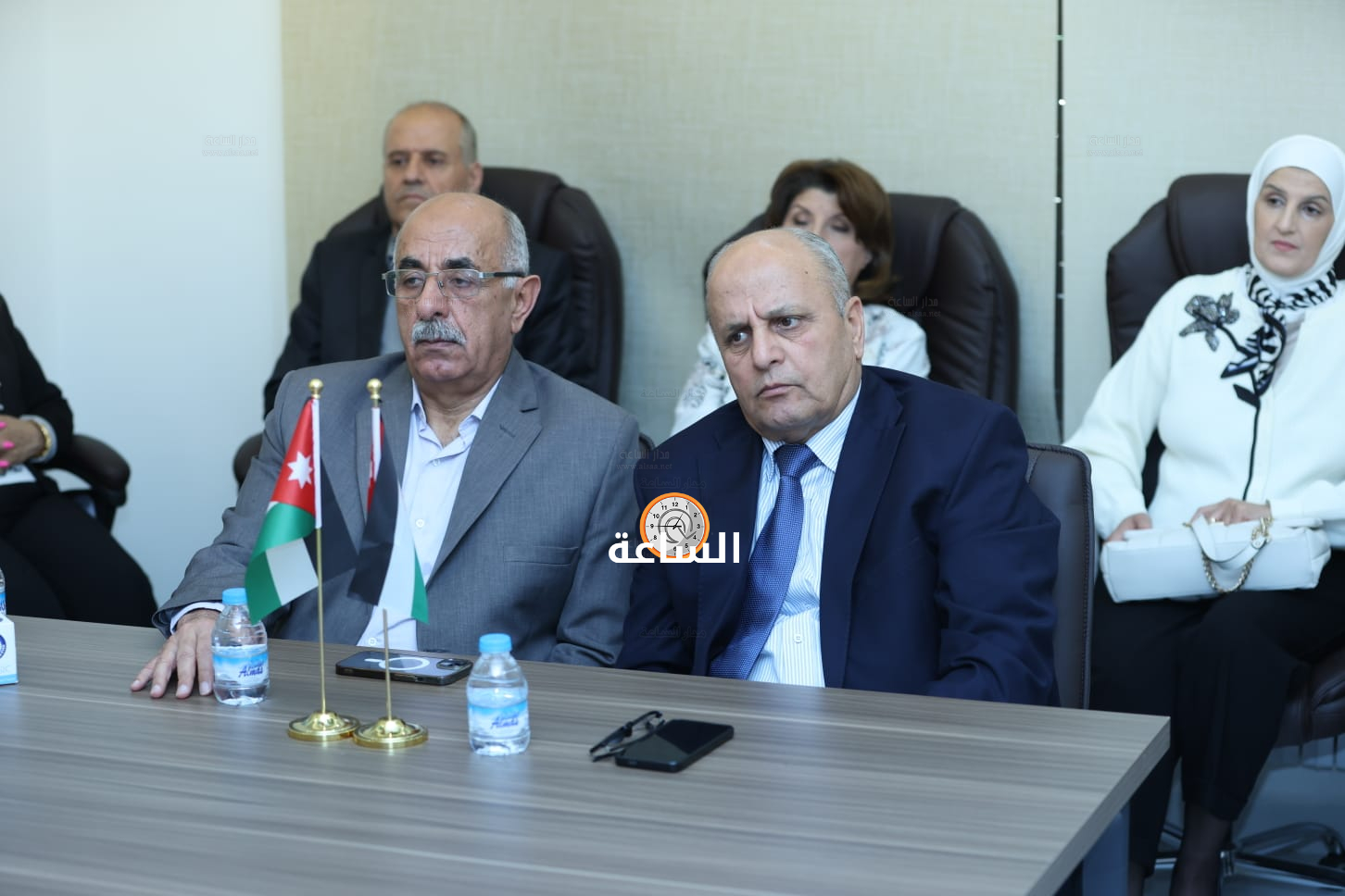 Madar Al-Saa Images 0.16236093905405236