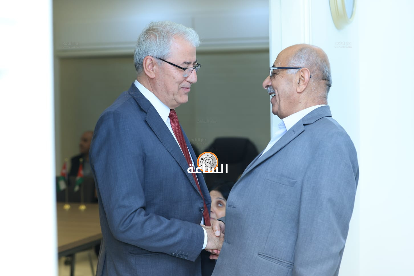Madar Al-Saa Images 0.06855717194398514