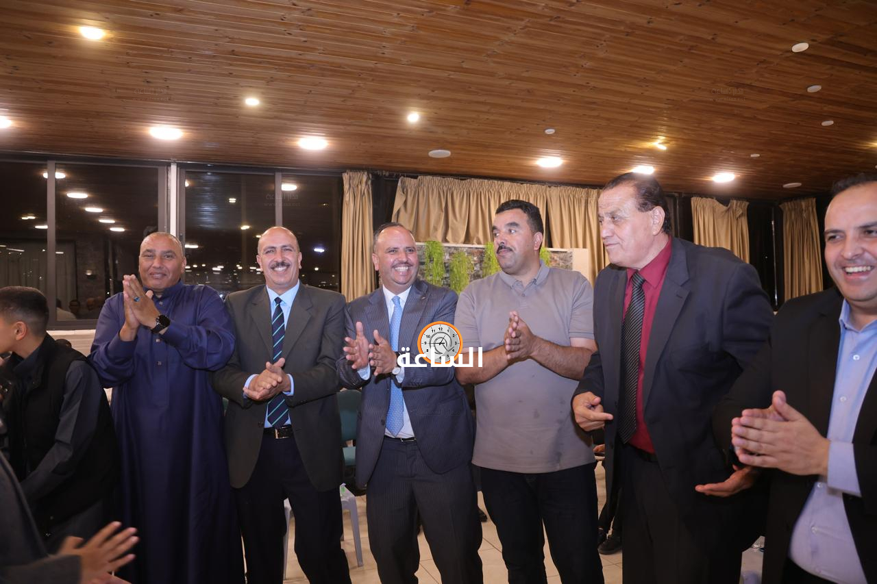 Madar Al-Saa Images 0.703563867346005