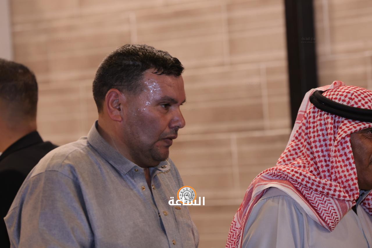 Madar Al-Saa Images 0.23859158170744765