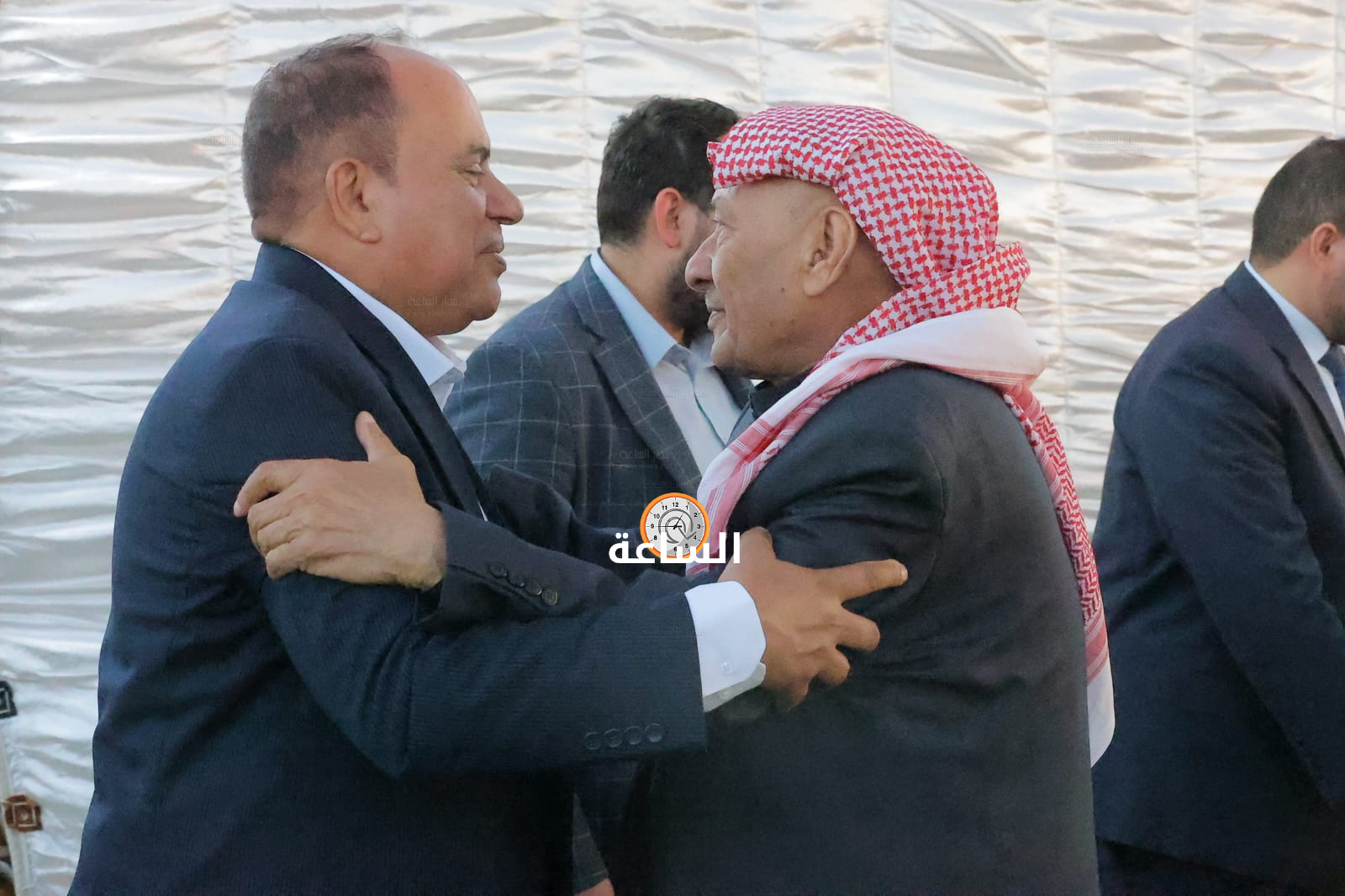 Madar Al-Saa Images 0.1373759501828371