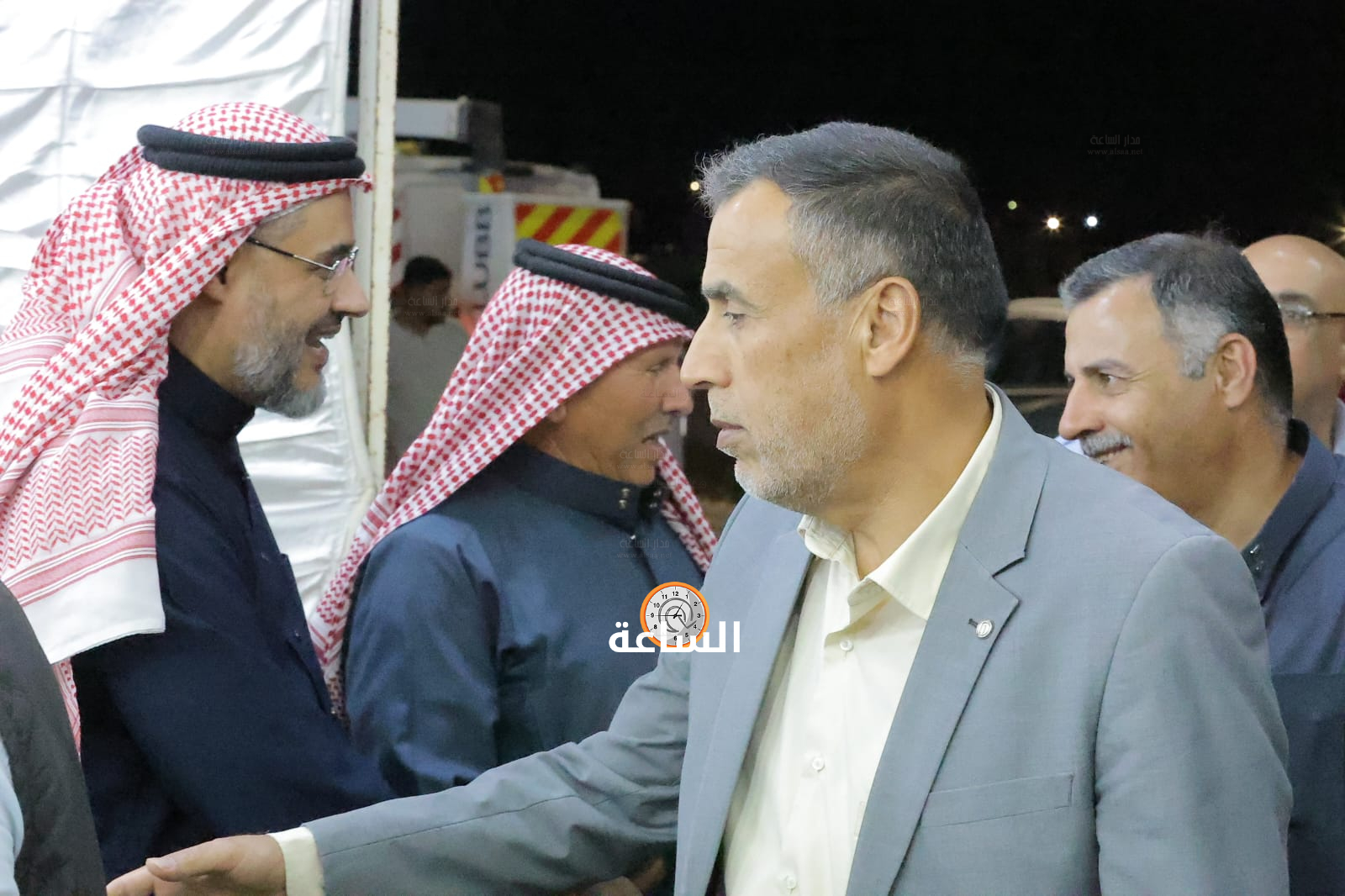 Madar Al-Saa Images 0.41035483725450117