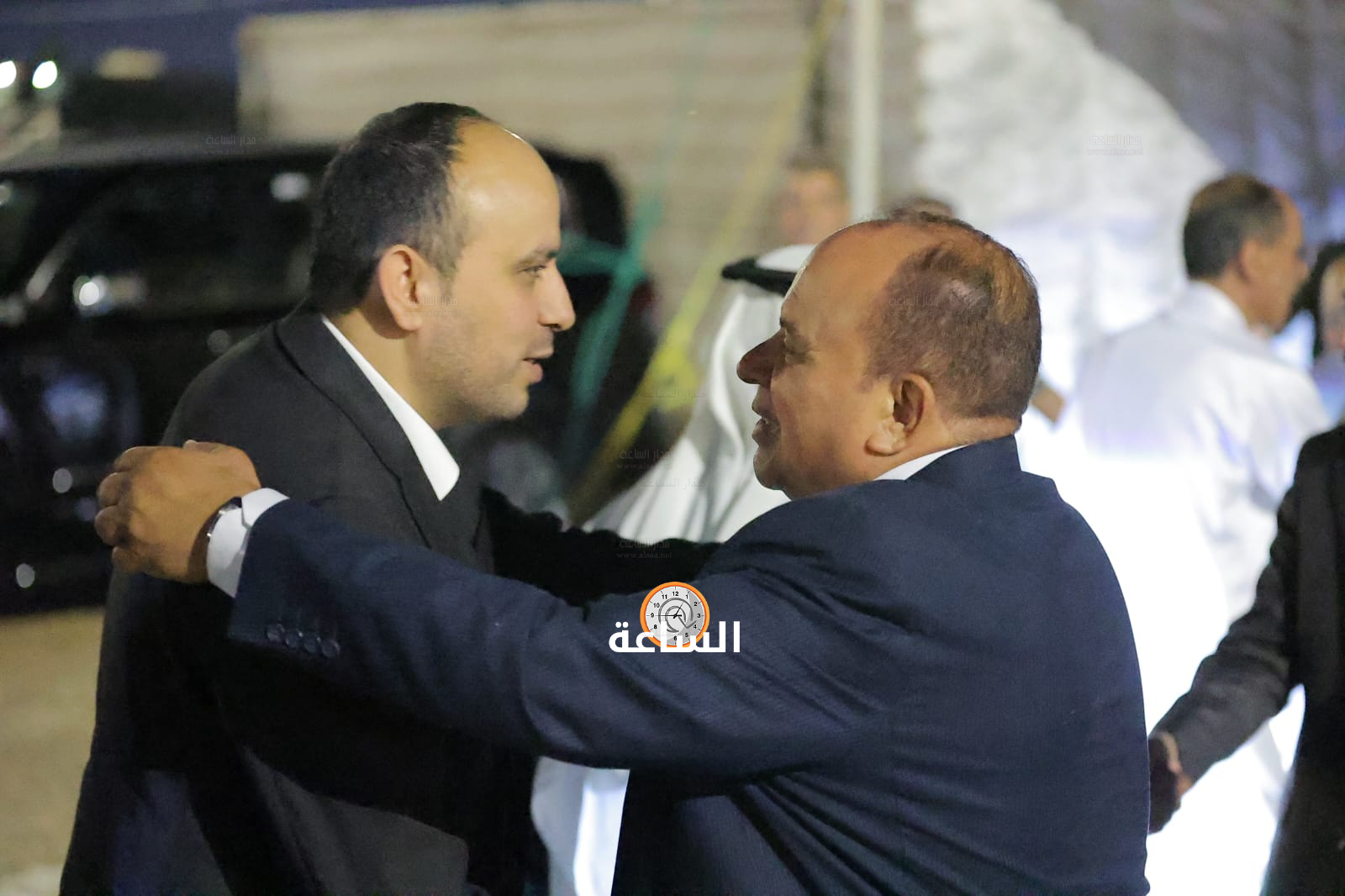 Madar Al-Saa Images 0.834817234553813