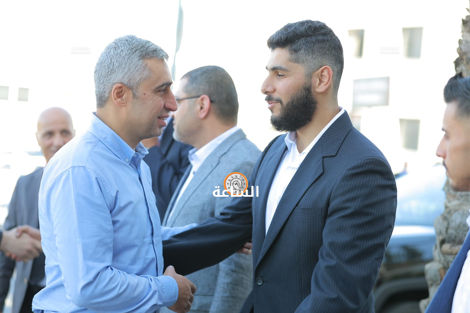 Madar Al-Saa Images 0.0541238380190584