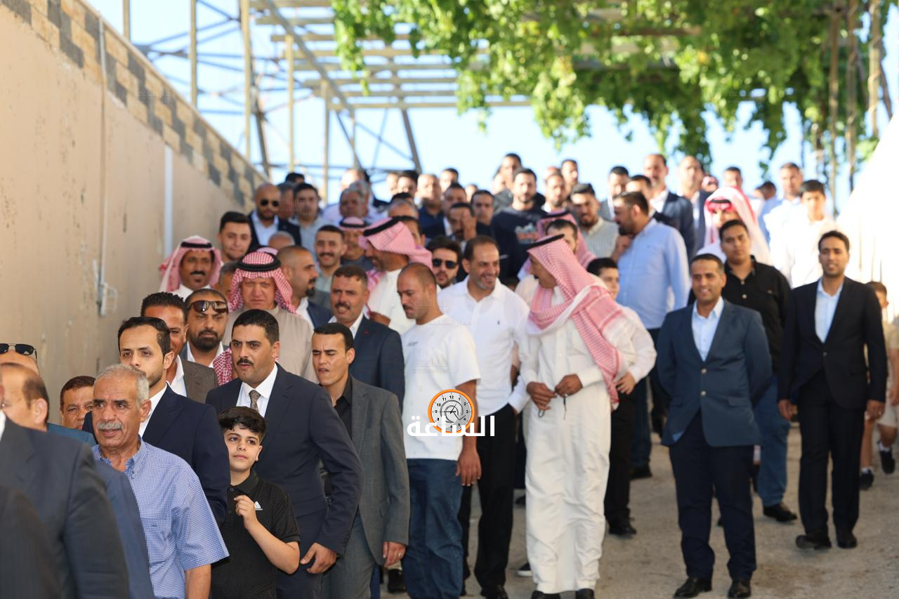 Madar Al-Saa Images 0.004640901395226771