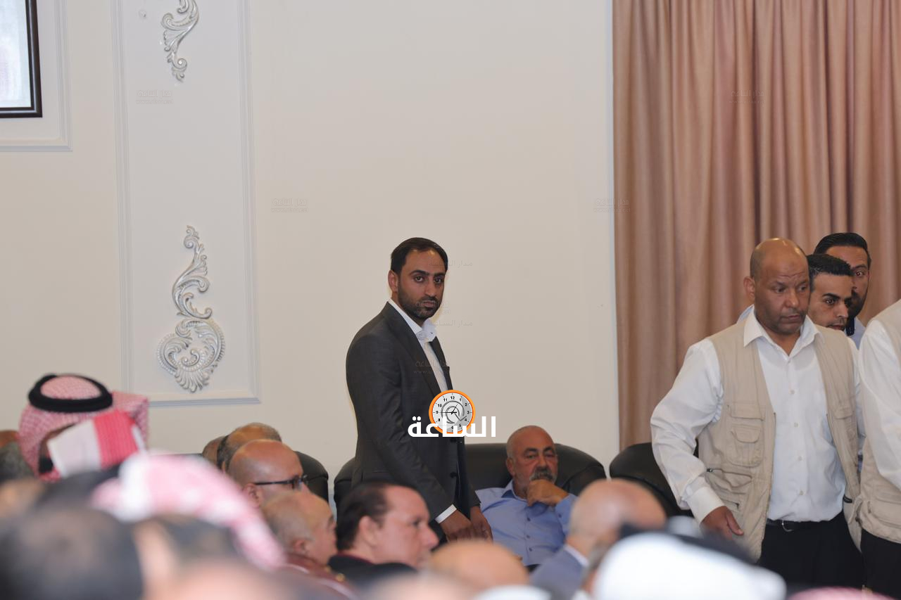 Madar Al-Saa Images 0.8988215585551189