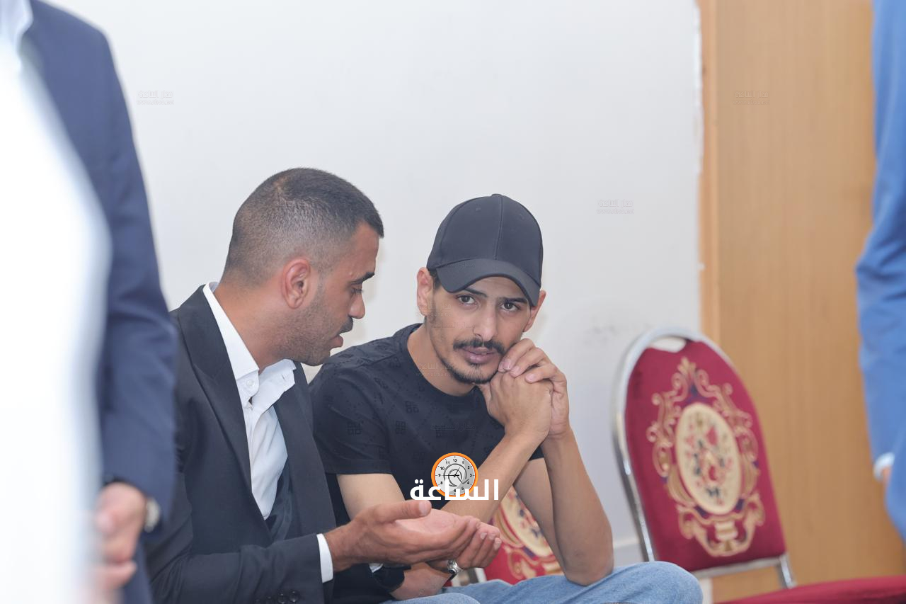 Madar Al-Saa Images 0.6380576475098845