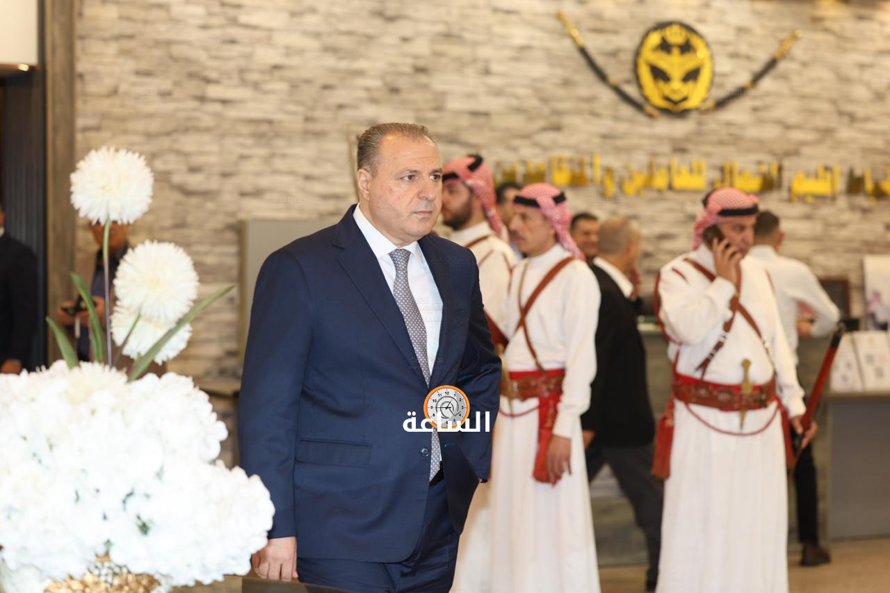 Madar Al-Saa Images 0.48362776342453684