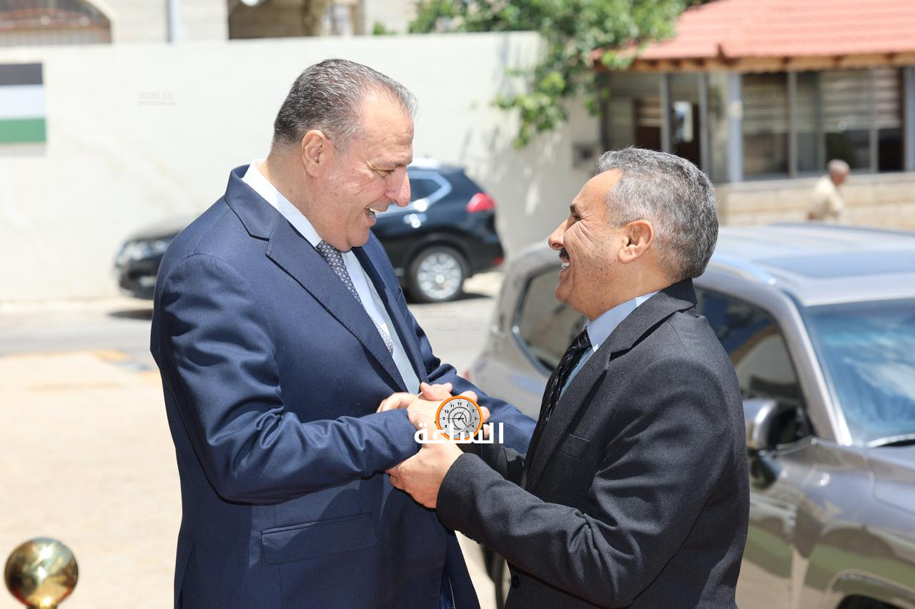 Madar Al-Saa Images 0.4966786751948924