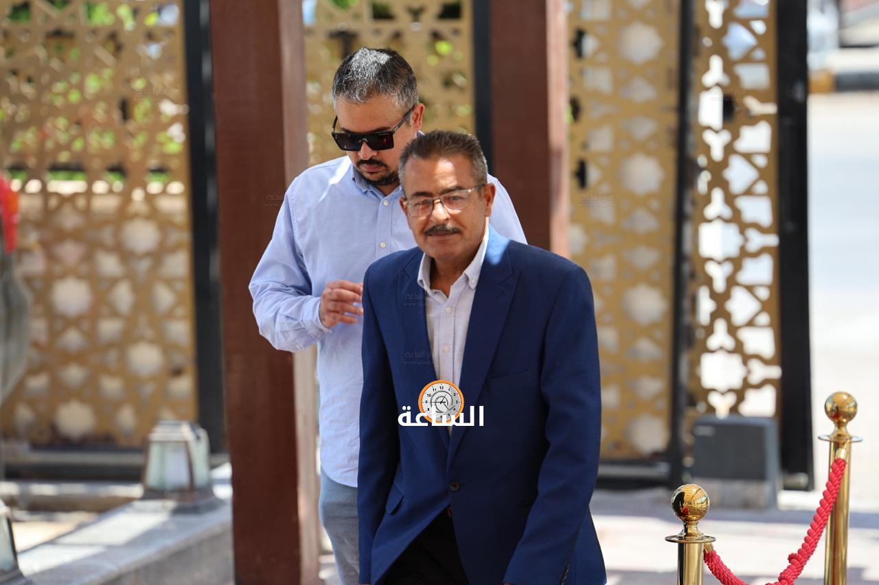 Madar Al-Saa Images 0.8383863224235225