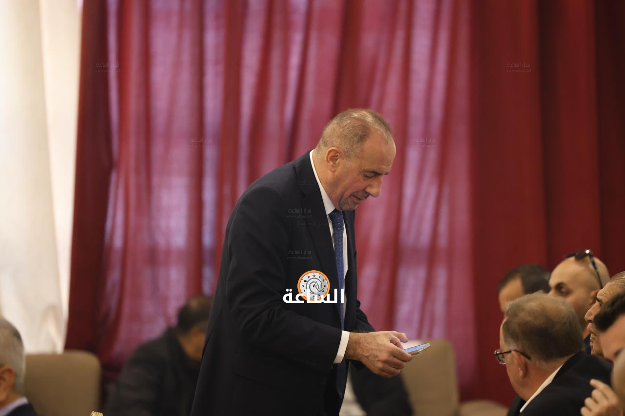 Madar Al-Saa Images 0.2203799514522422