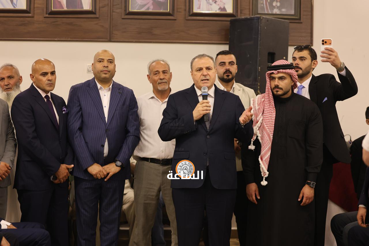 Madar Al-Saa Images 0.03703027281806337
