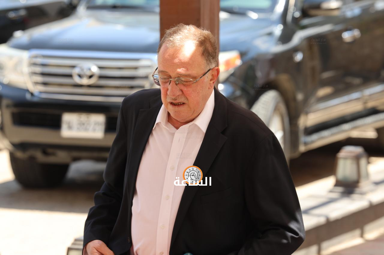 Madar Al-Saa Images 0.14834733533392153