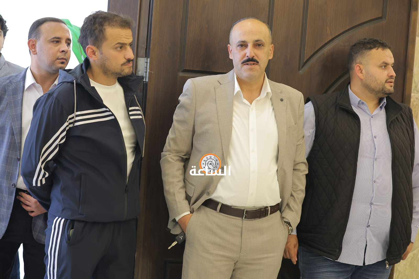 Madar Al-Saa Images 0.46819641600999107