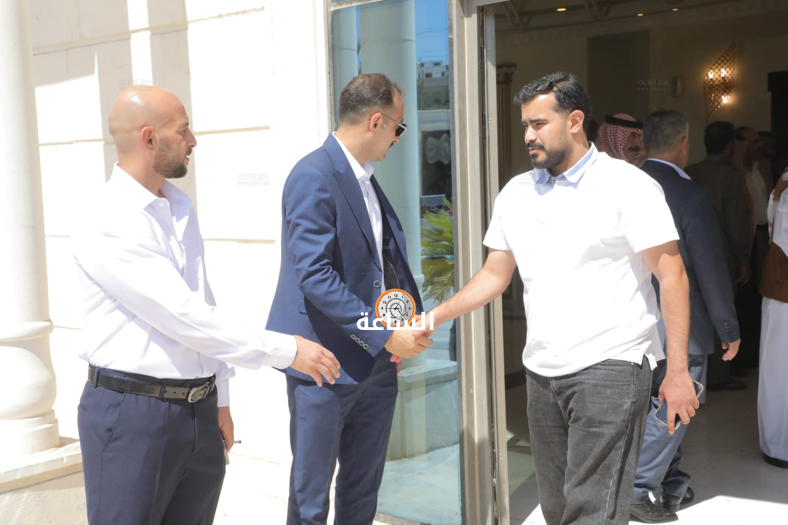 Madar Al-Saa Images 0.5476520793893489
