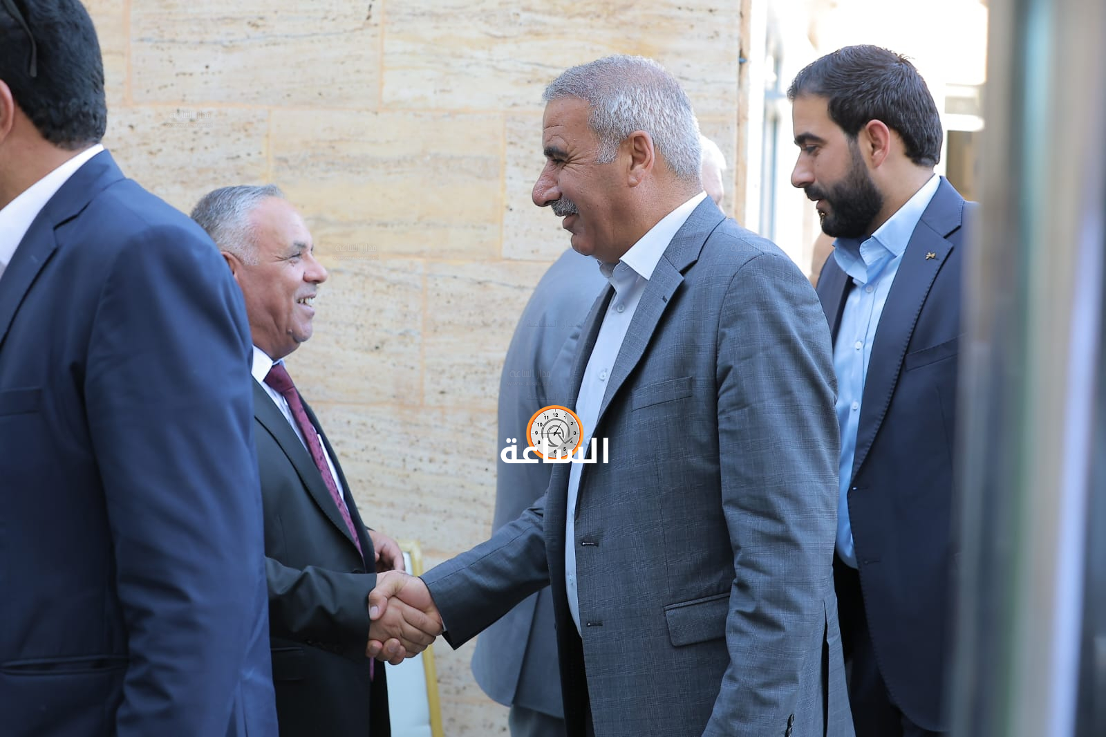 Madar Al-Saa Images 0.04867373006079234