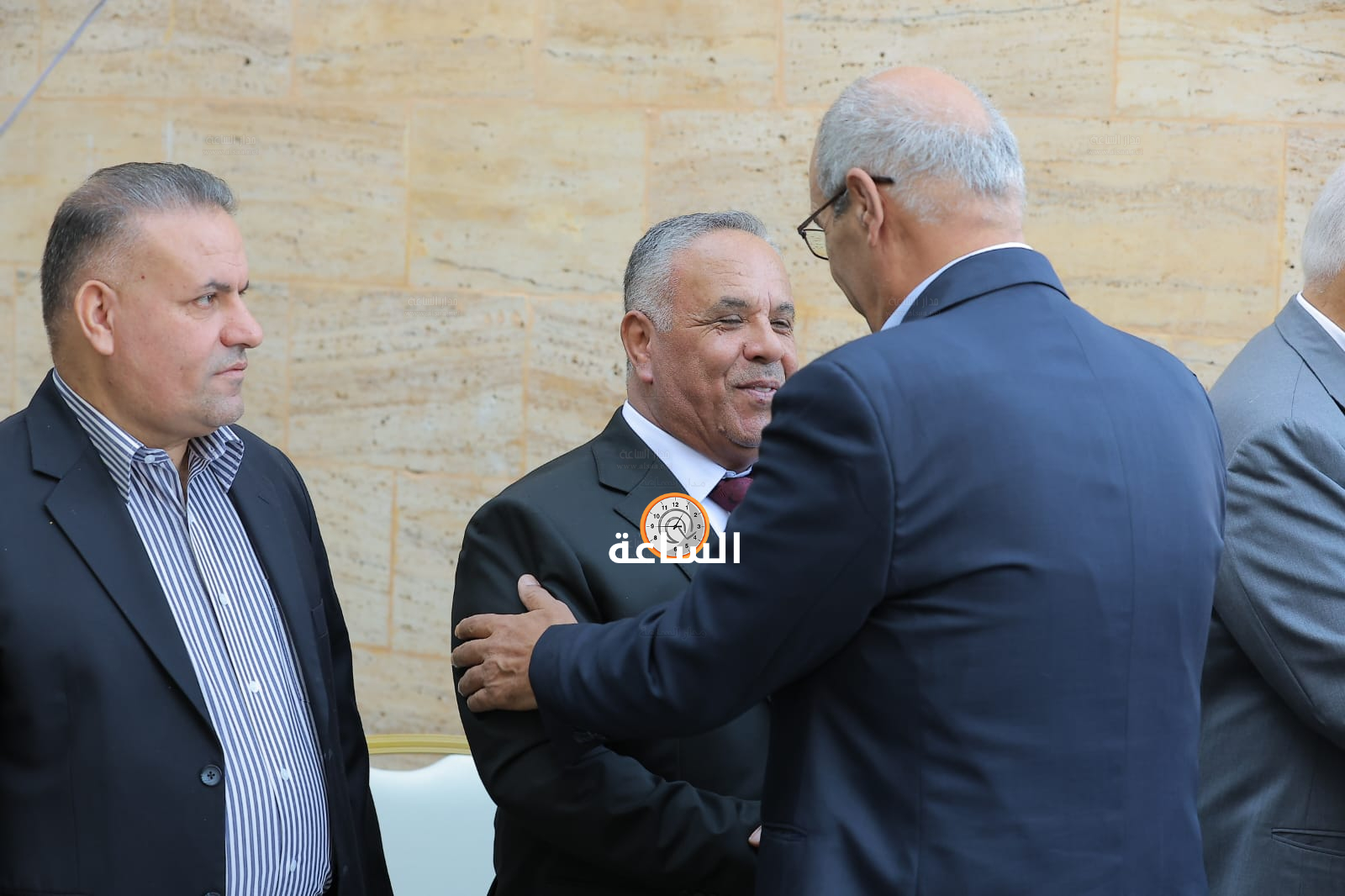 Madar Al-Saa Images 0.14693502575035