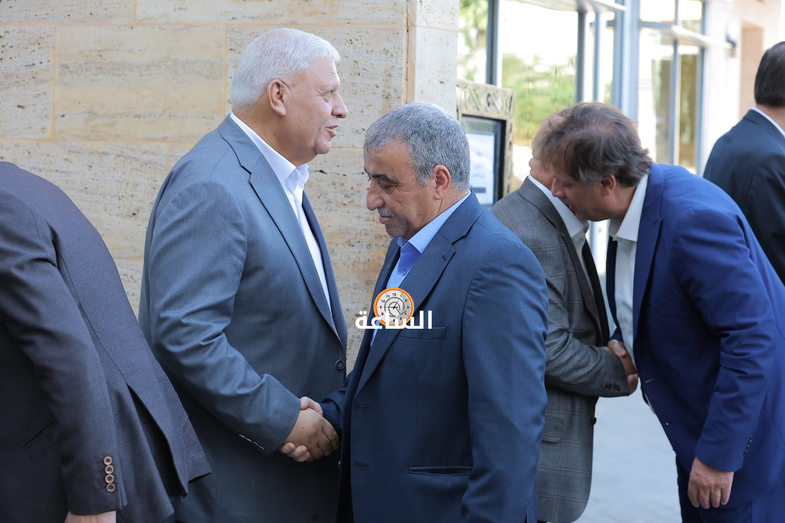 Madar Al-Saa Images 0.8895888042668768
