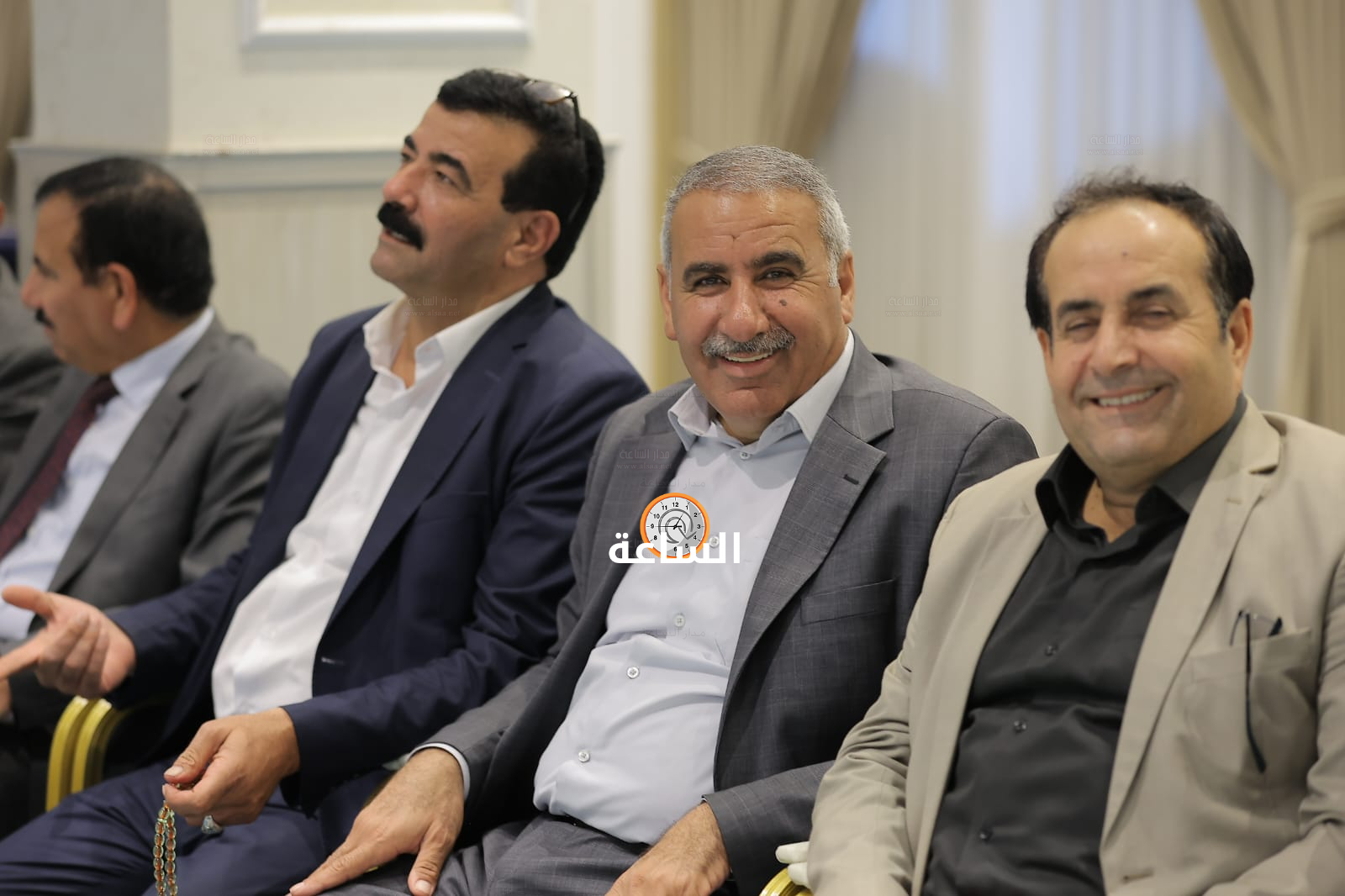 Madar Al-Saa Images 0.40154111235619316