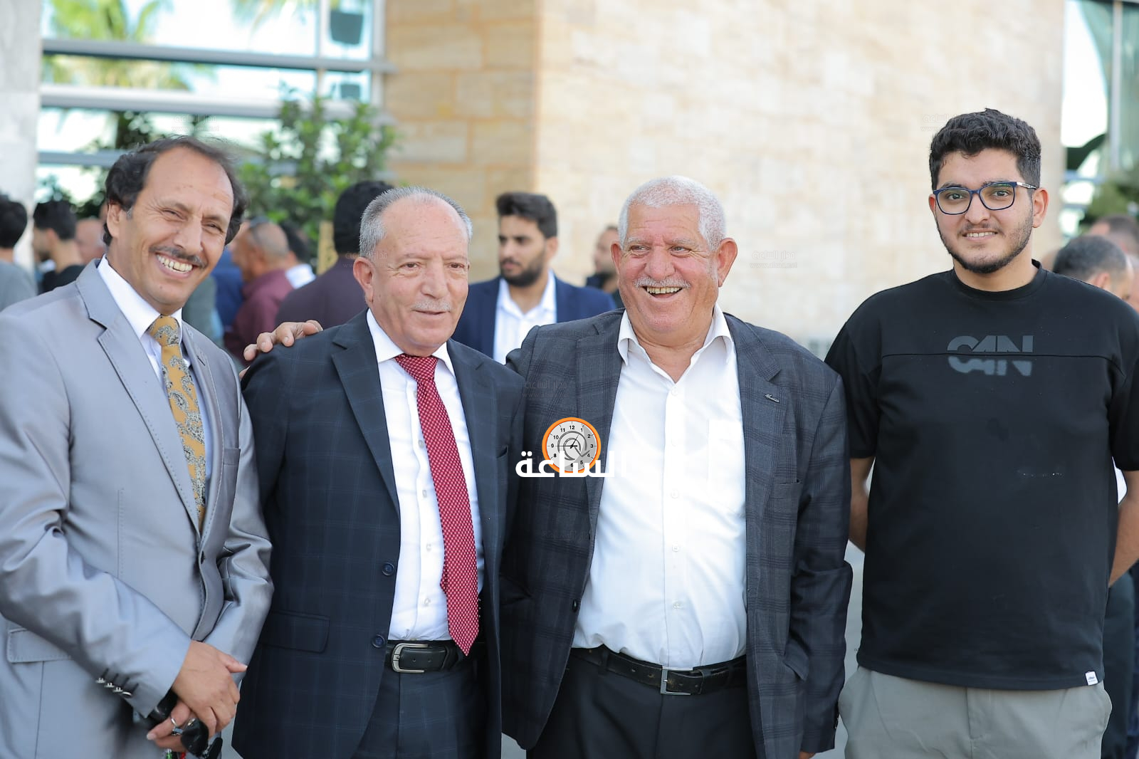Madar Al-Saa Images 0.1360083029064304