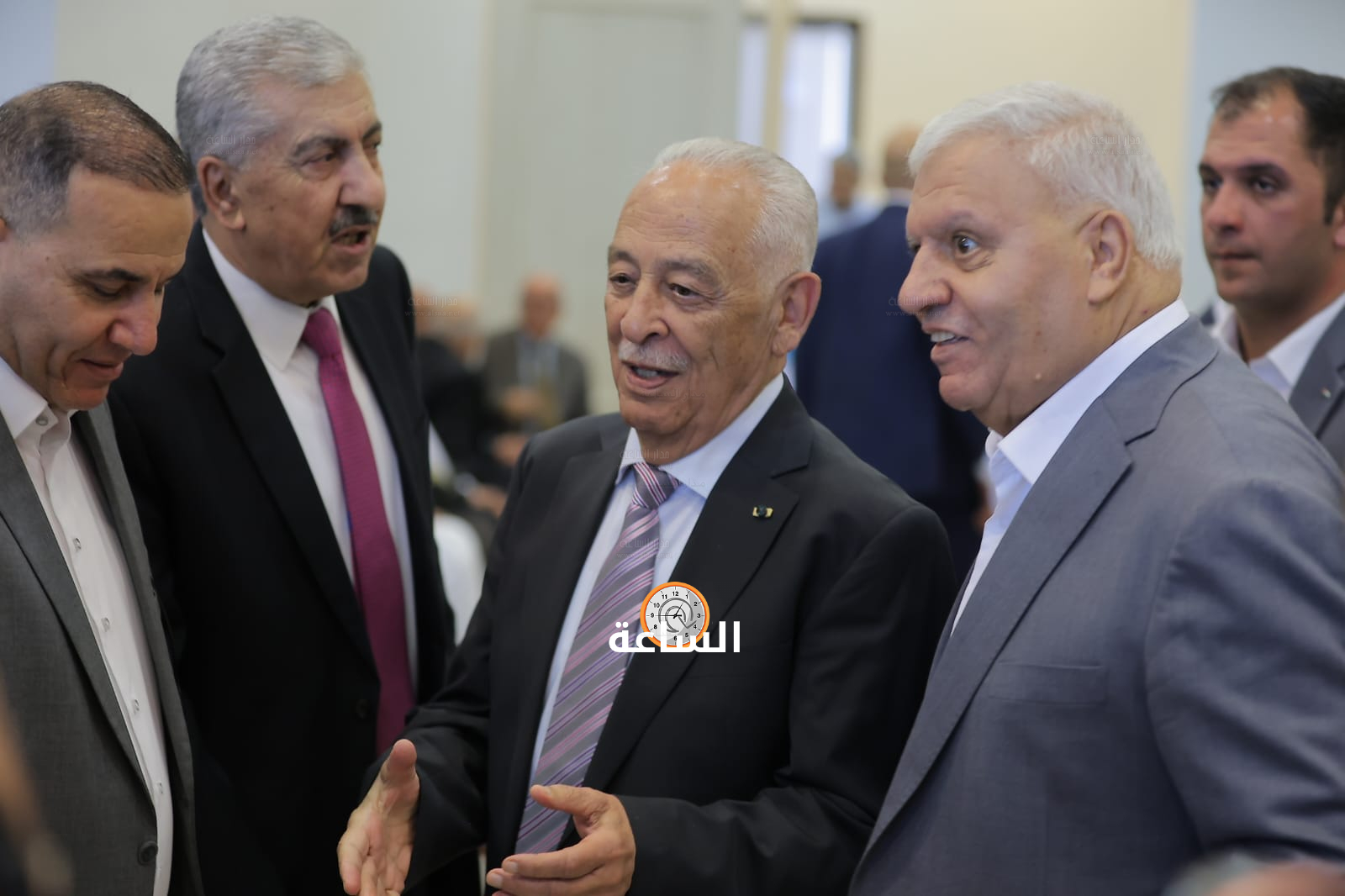 Madar Al-Saa Images 0.0850136103121204