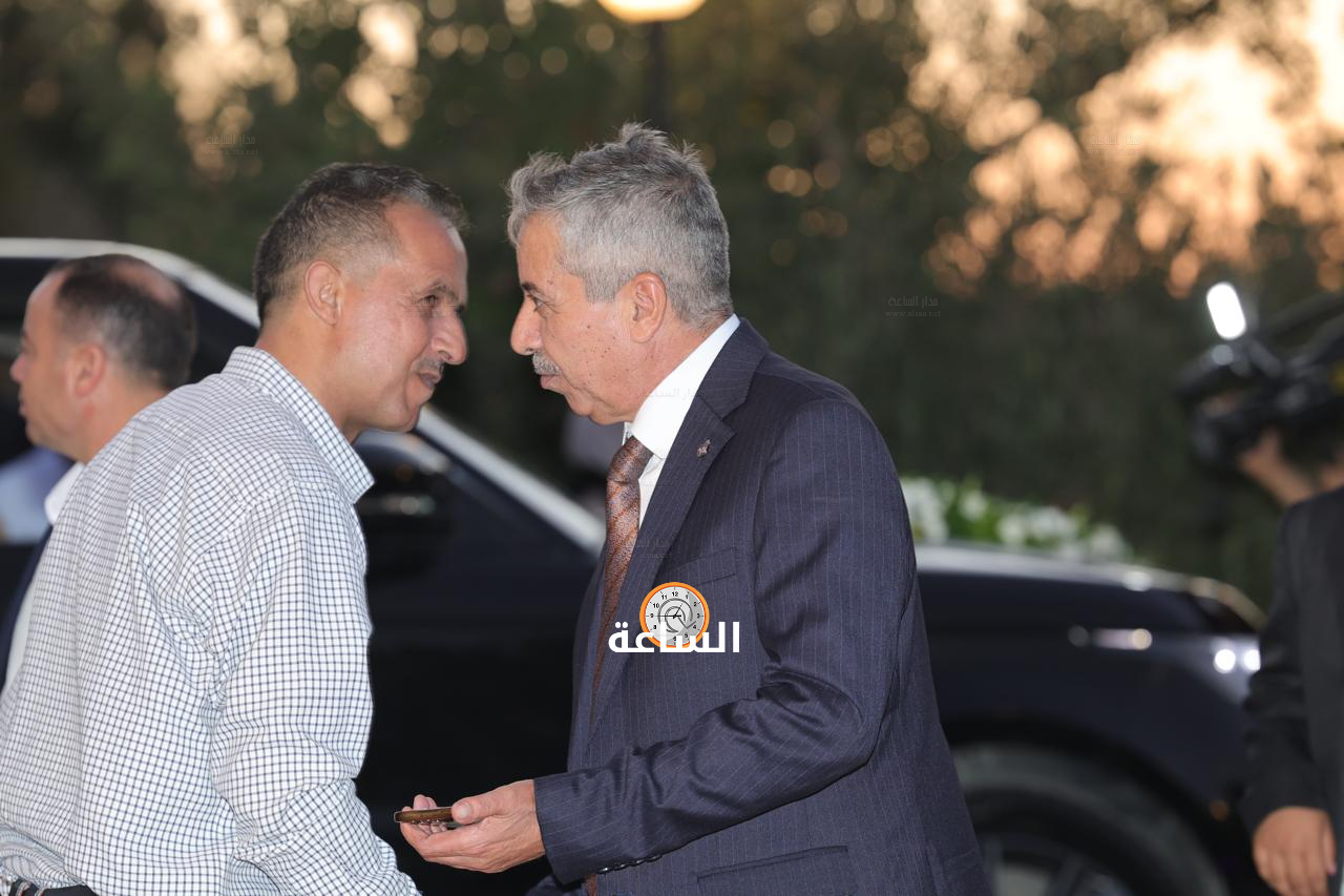Madar Al-Saa Images 0.8345175096790304