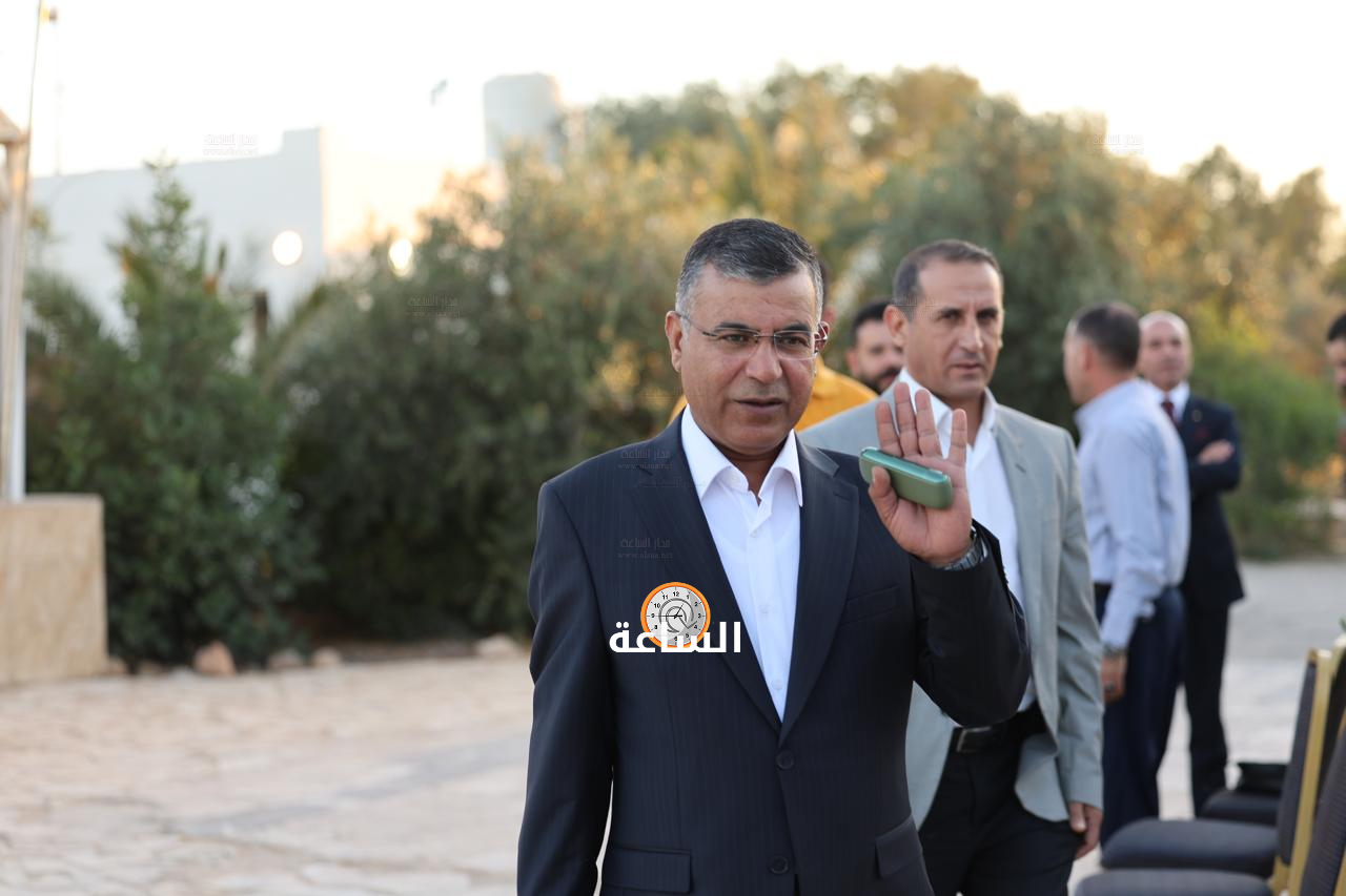Madar Al-Saa Images 0.4017866914906437