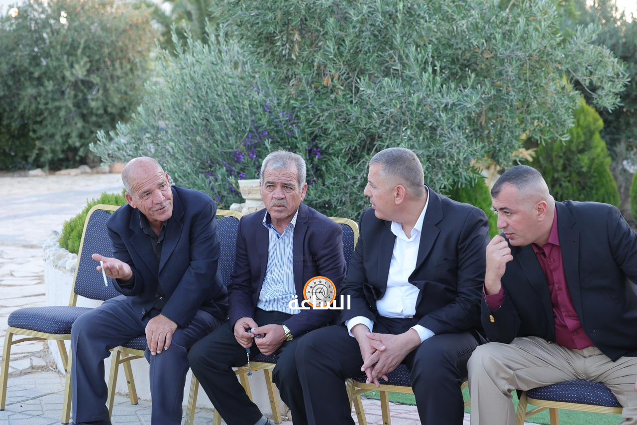 Madar Al-Saa Images 0.49856499903859053