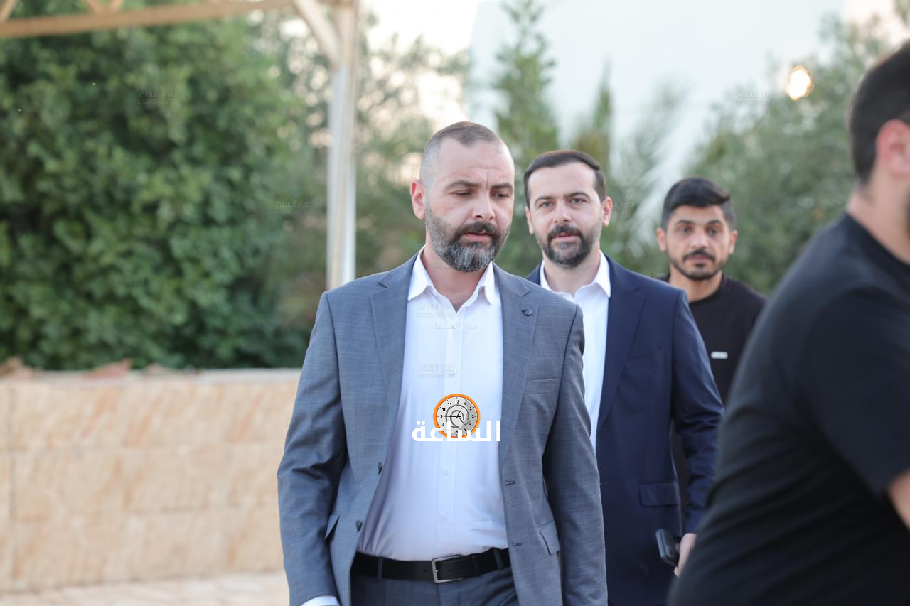 Madar Al-Saa Images 0.7176755939944867