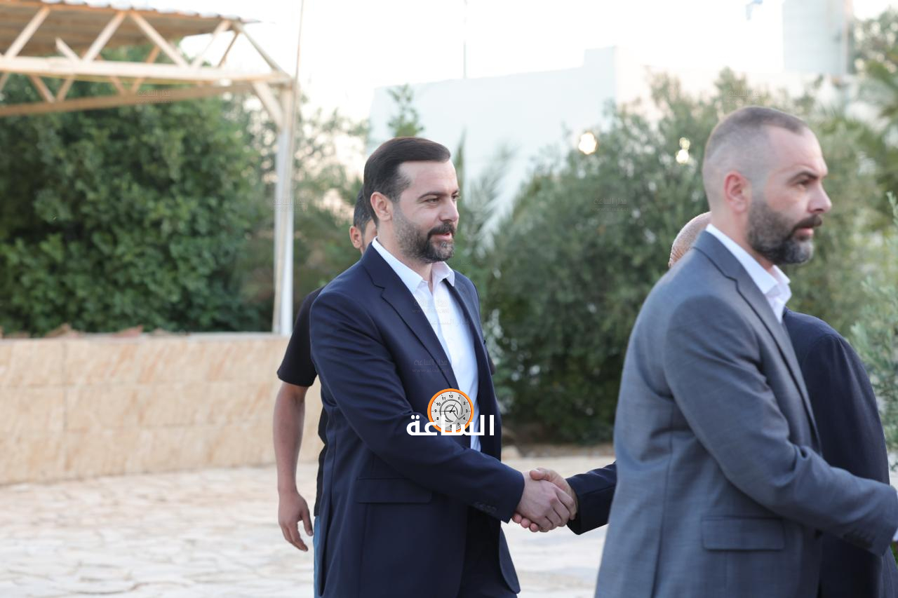 Madar Al-Saa Images 0.3173316508993056