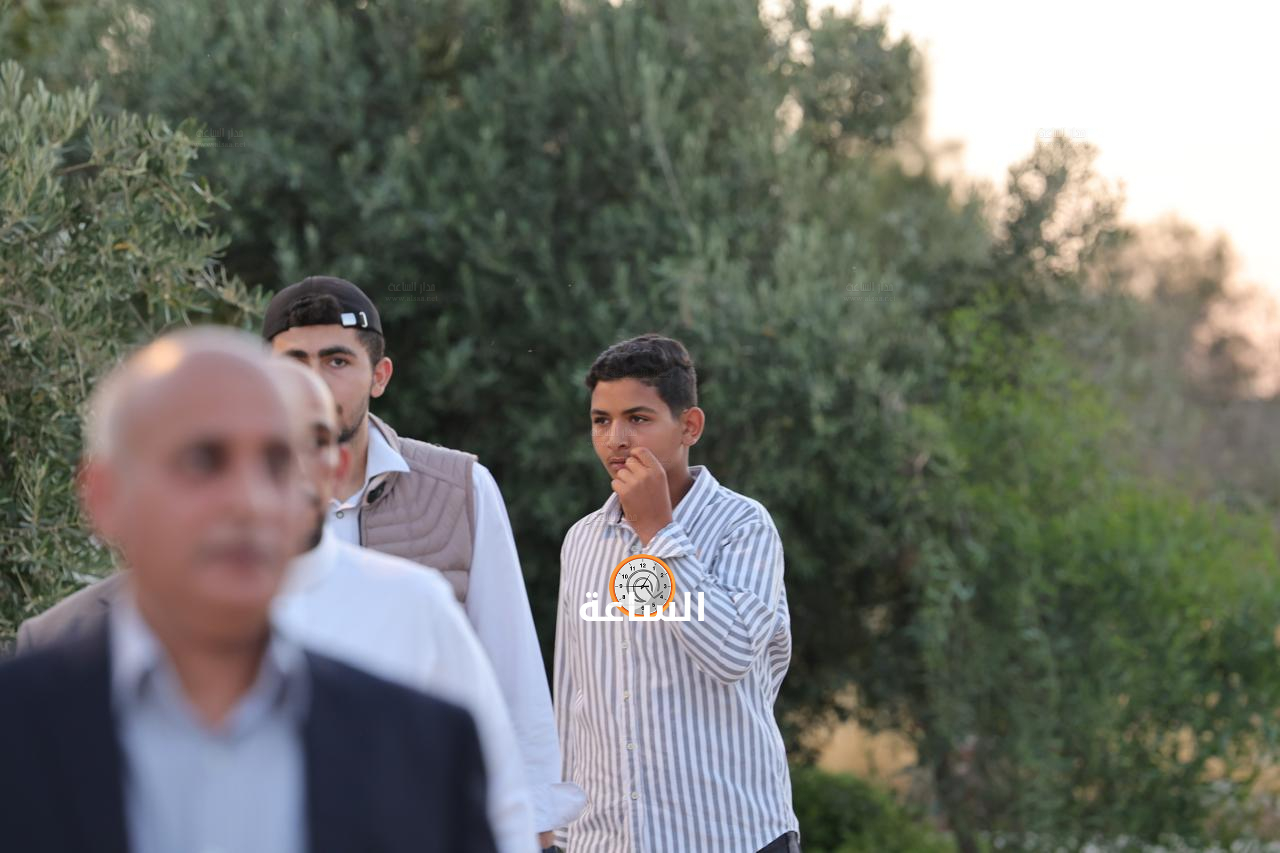 Madar Al-Saa Images 0.40124527821168543