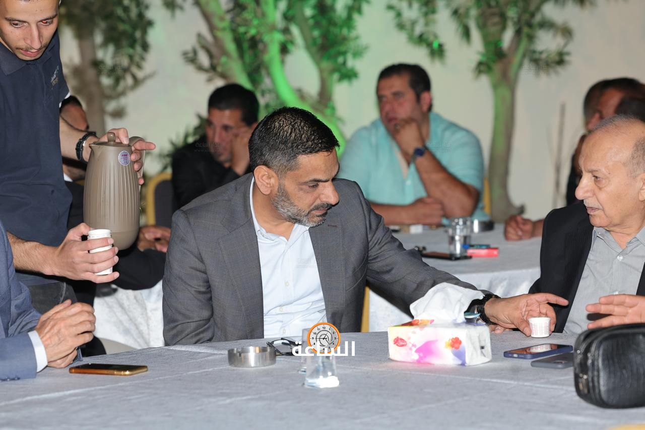 Madar Al-Saa Images 0.9203038586539931