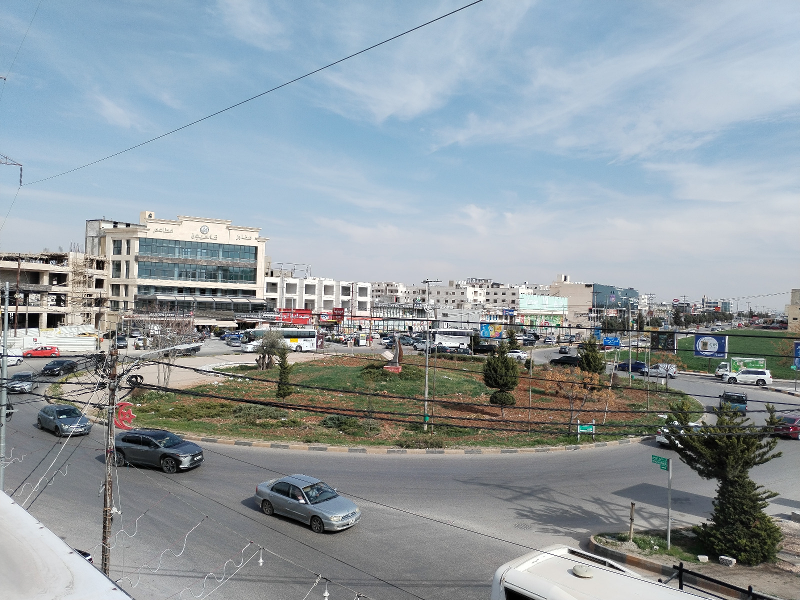 Madar Al-Saa Images 0.01641384476783314