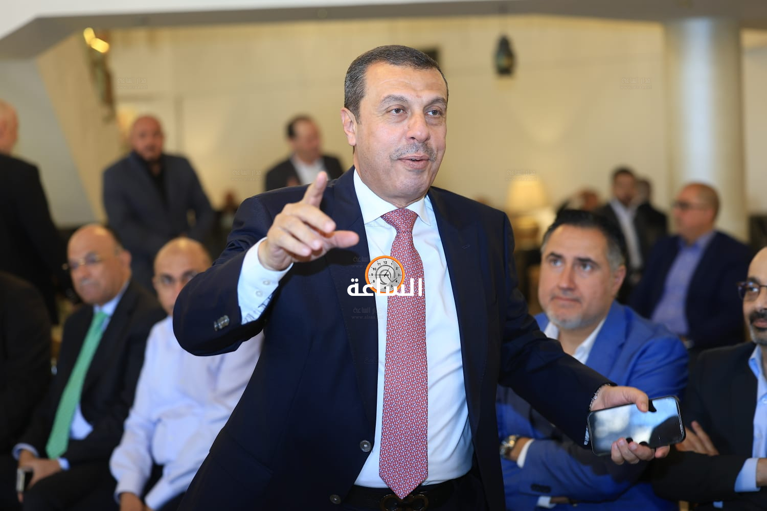 Madar Al-Saa Images 0.7655966015653425