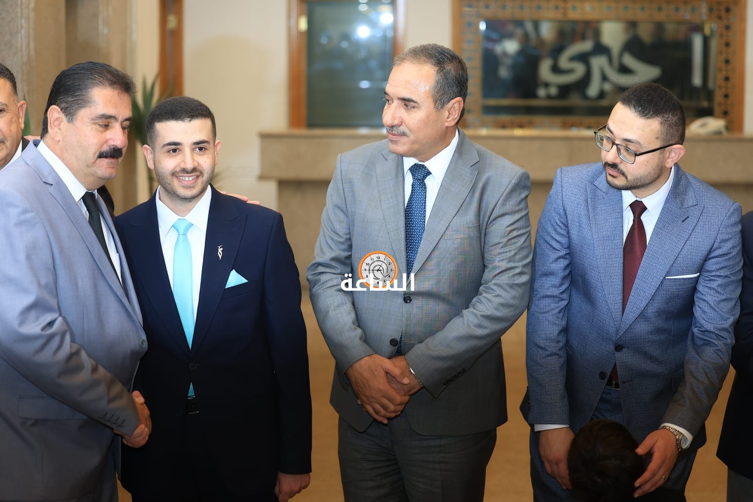 Madar Al-Saa Images 0.1552403463558516