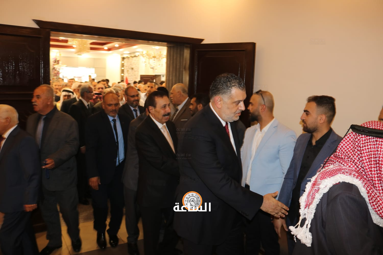 Madar Al-Saa Images 0.023681886862533807
