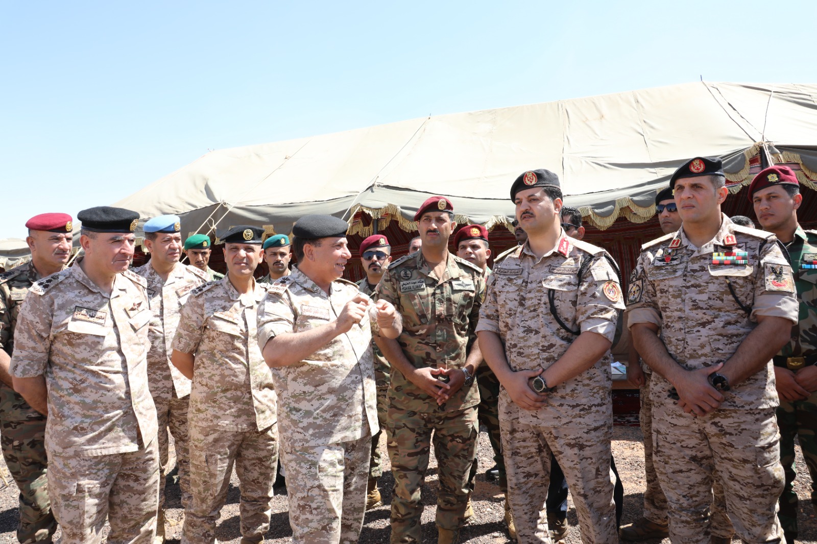 Madar Al-Saa Images 0.26063531445221244