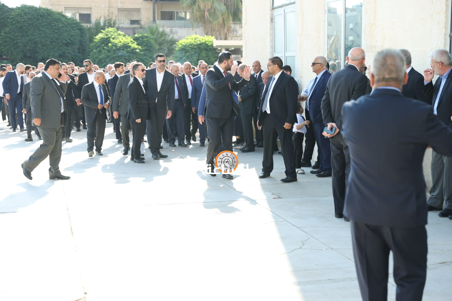 Madar Al-Saa Images 0.4456110094419815