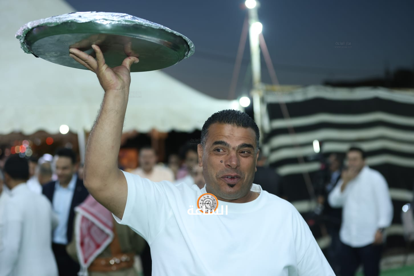 Madar Al-Saa Images 0.2116659606122393