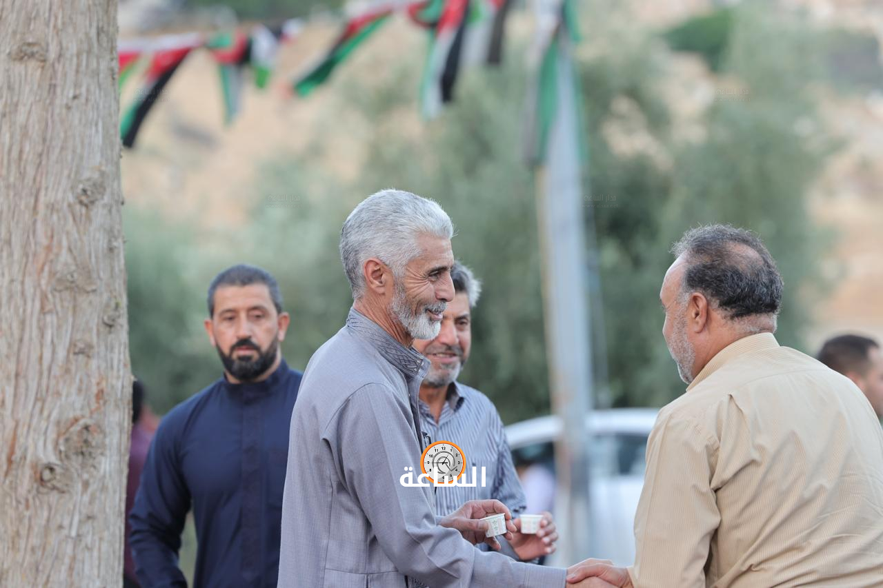 Madar Al-Saa Images 0.6678473411445545