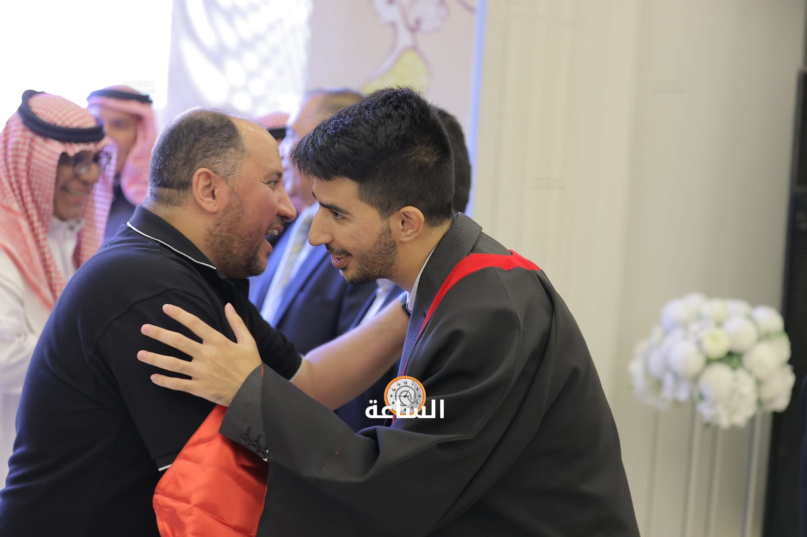 Madar Al-Saa Images 0.7279660116180852